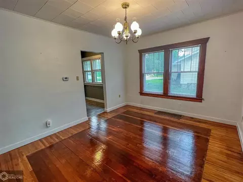 409 4th St SE, Hampton, IA 50441 photo 7