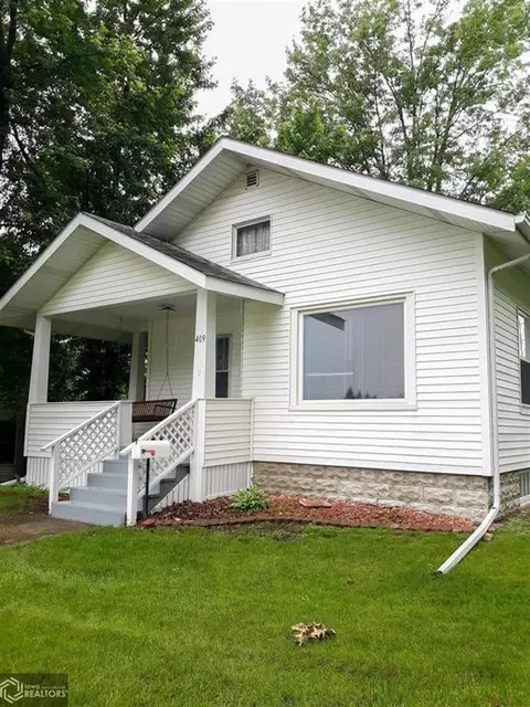 409 4th St SE, Hampton, IA 50441 photo 2