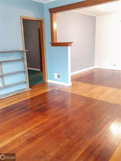 409 4th St SE, Hampton, IA 50441 photo 9