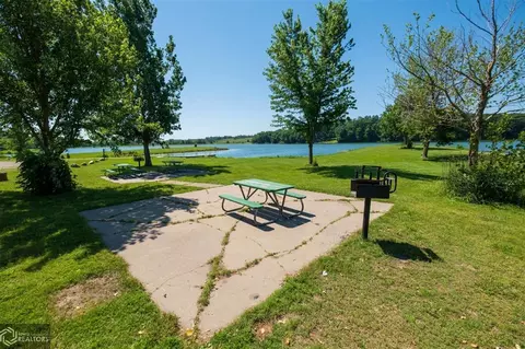 2157 C Ave, Garwin, IA 50632 photo 17