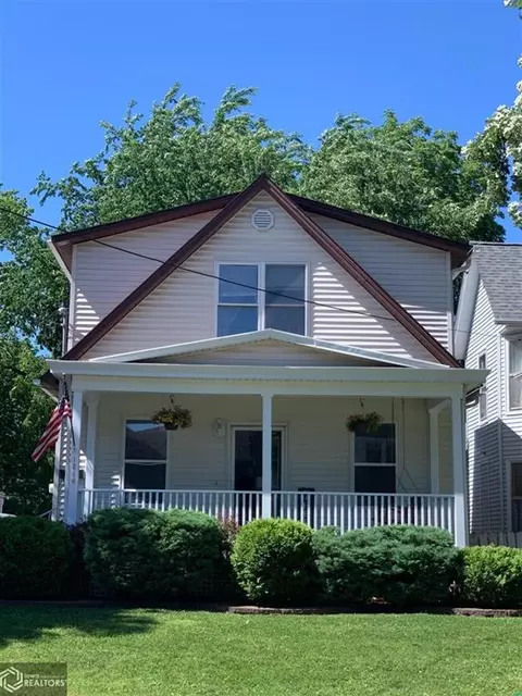 1216 Virginia Ave, Burlington, IA 52601