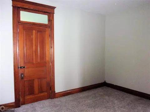 320 Cherry St, Carthage, IL 62321 photo 10