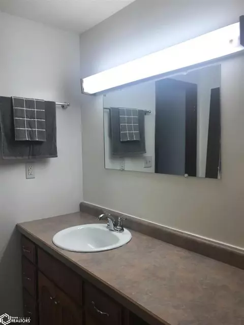 920 2nd St NE, Hampton, IA 50441 photo 10
