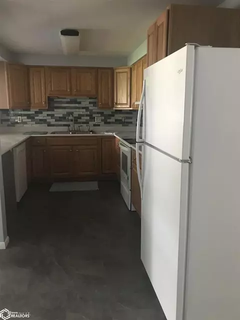 920 2nd St NE, Hampton, IA 50441 photo 6