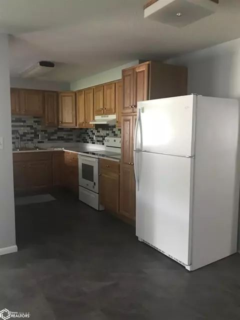 920 2nd St NE, Hampton, IA 50441 photo 5