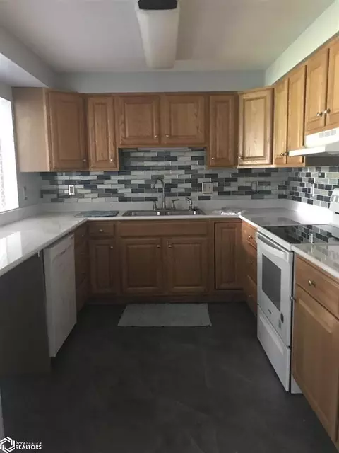 920 2nd St NE, Hampton, IA 50441 photo 7