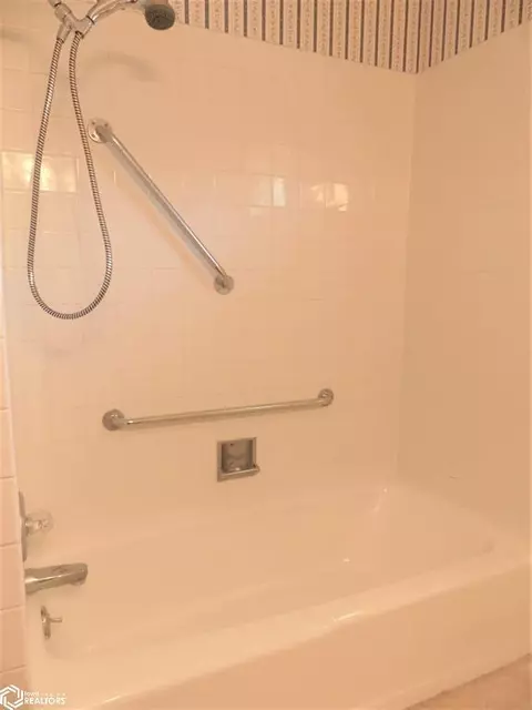 248 E 18th St, Carroll, IA 51401 photo 17