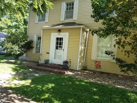 921 Main St, Carthage, IL 62321 photo 3