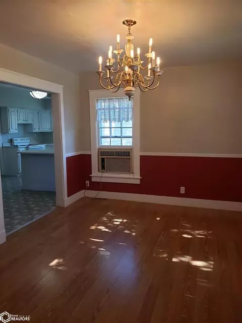 921 Main St, Carthage, IL 62321 photo 34