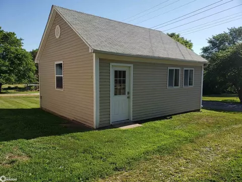 921 Main St, Carthage, IL 62321 photo 12