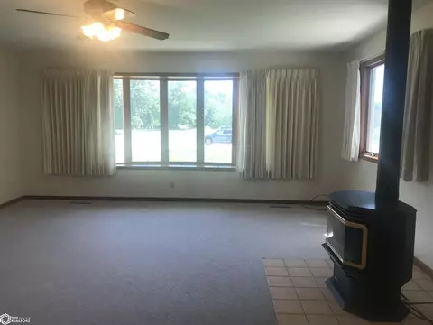 917 919 4th Ave NW, Hampton, IA 50441 photo 8
