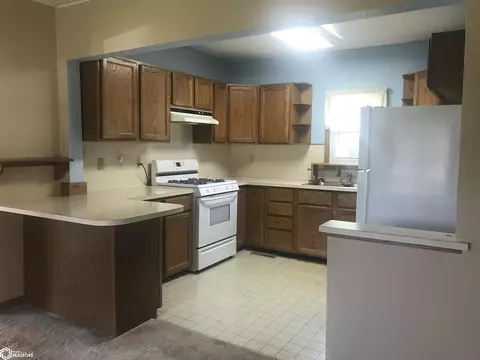 917 919 4th Ave NW, Hampton, IA 50441 photo 6