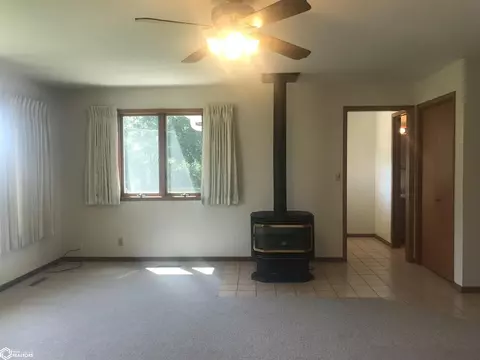917 919 4th Ave NW, Hampton, IA 50441 photo 7