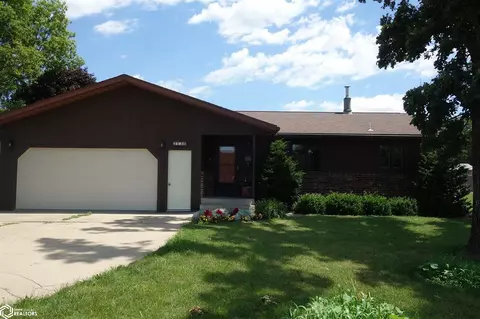 3126 Caron, Brooklyn, IA 52211