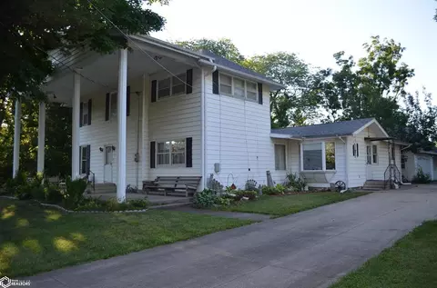 1711 Carbonado Rd, Oskaloosa, IA 52577