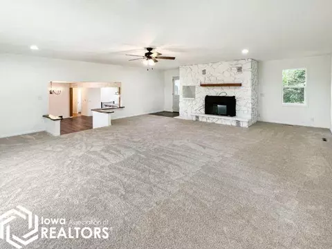 1552 Olive Ave, Hampton, IA 50441 photo 9