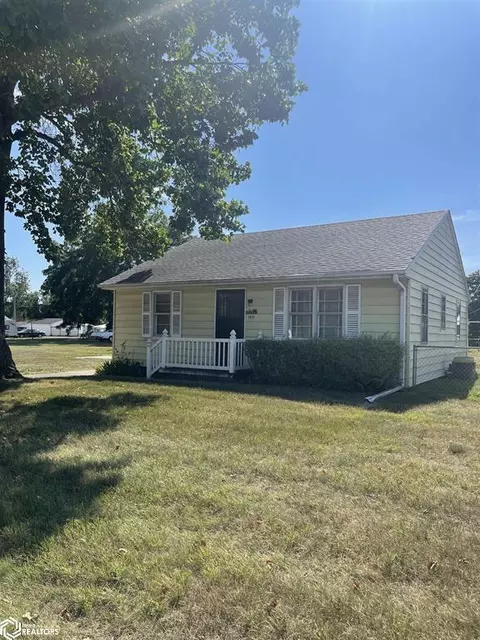 1511 38th St, Fort Madison, IA 52627