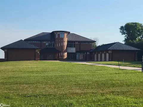 1505 W Broadway, Eagle Grove, IA 50533