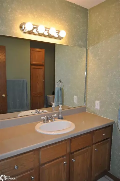 415 Ely Dr, Carroll, IA 51401 photo 29