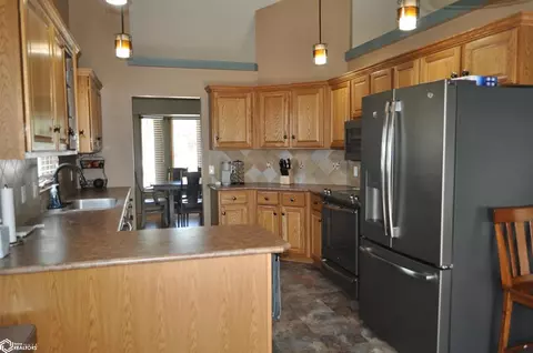 415 Ely Dr, Carroll, IA 51401 photo 14