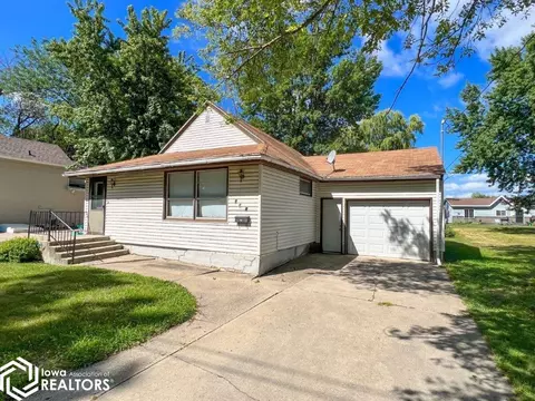 708 1st St NE, Hampton, IA 50441 photo 1