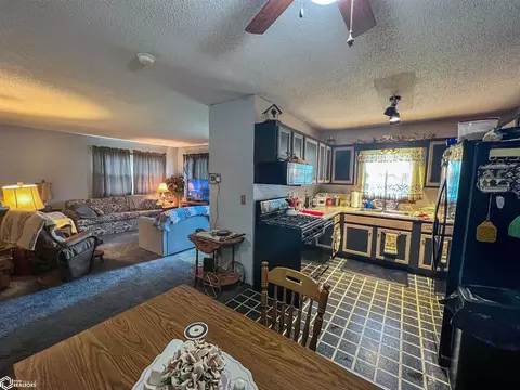 719 1st Ave NW, Hampton, IA 50441 photo 5
