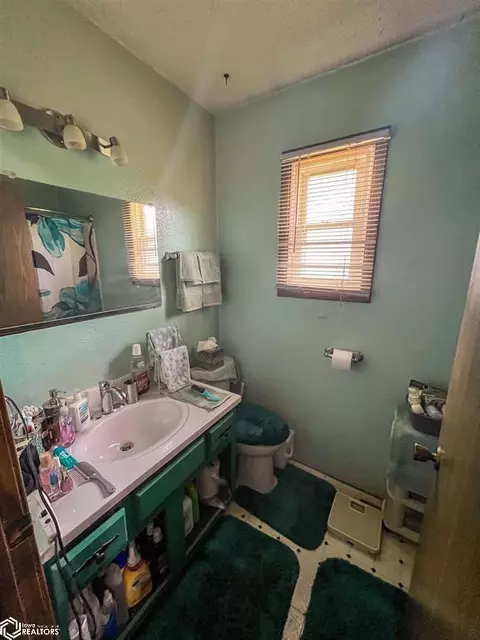719 1st Ave NW, Hampton, IA 50441 photo 9