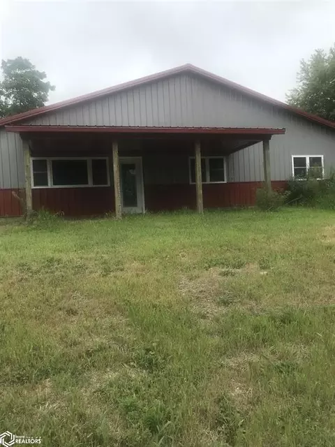 309 Waugh St, Hedrick, IA 52563