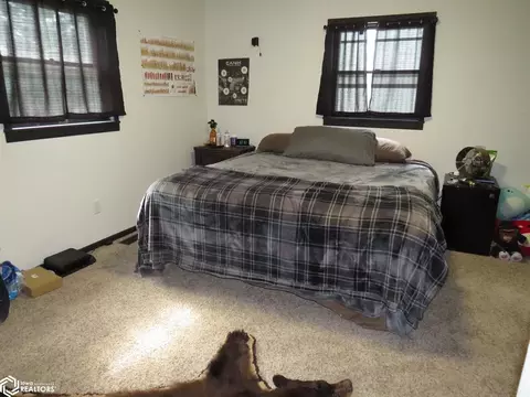 526 2nd St, Dedham, IA 51440 photo 6