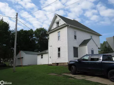 526 2nd St, Dedham, IA 51440 photo 2