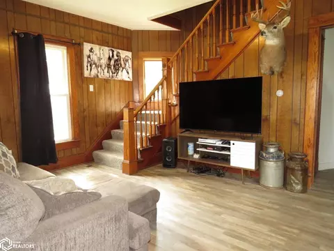 526 2nd St, Dedham, IA 51440 photo 4