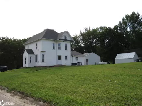 526 2nd St, Dedham, IA 51440 photo 1