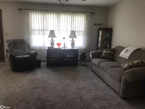 111 105 1st St NE, Hampton, IA 50441 photo 5