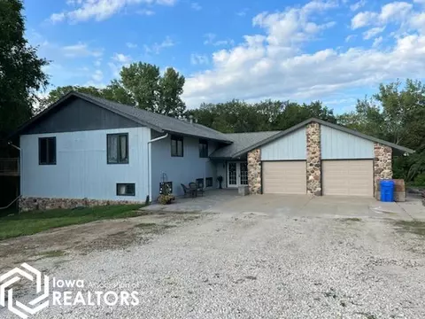 1910 127th Ave, Algona, IA 50511
