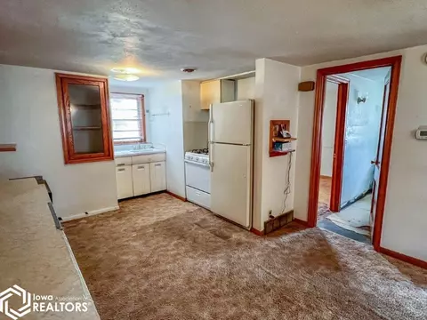 320 5th St SW, Hampton, IA 50441 photo 5