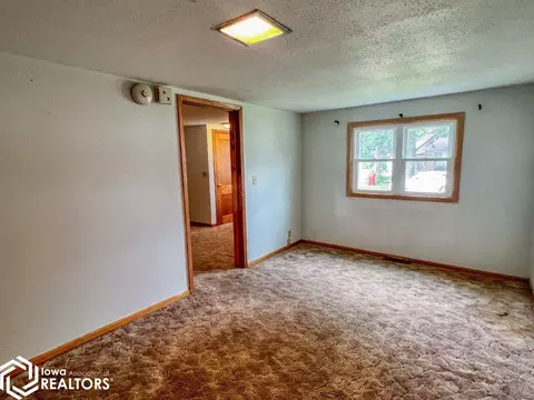 320 5th St SW, Hampton, IA 50441 photo 10