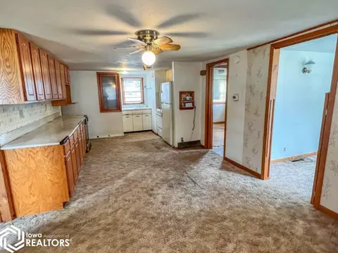 320 5th St SW, Hampton, IA 50441 photo 7