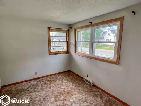 320 5th St SW, Hampton, IA 50441 photo 11