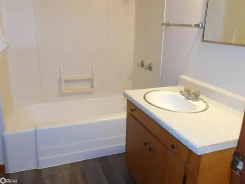 924 3rd Ave S, Denison, IA 51442 photo 5