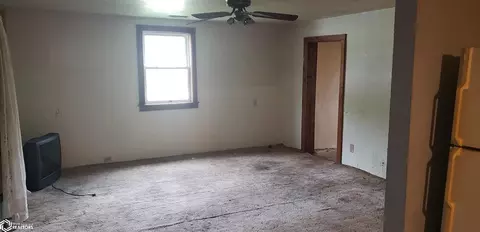 314 E Pleasant, Cincinnati, IA 52549 photo 4