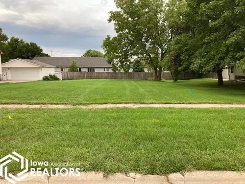 205 5th Ave NE, Clarion, IA 50525