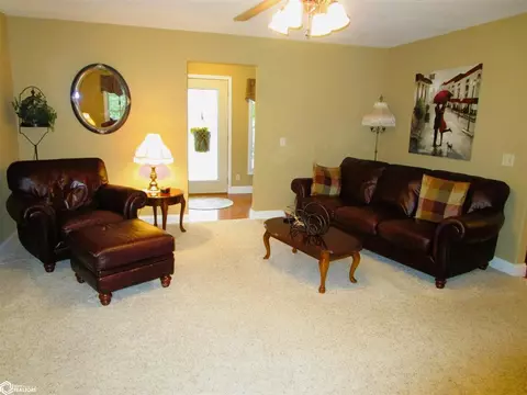 2109 5th St, Eldora, IA 50627 photo 18