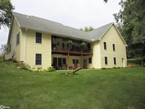2109 5th St, Eldora, IA 50627 photo 4