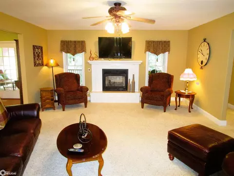 2109 5th St, Eldora, IA 50627 photo 16