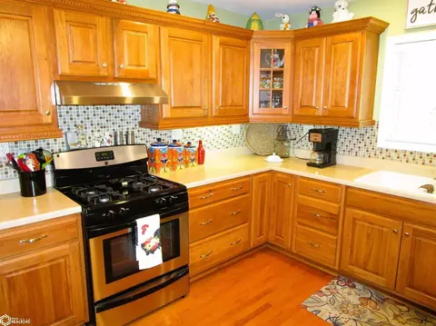 2109 5th St, Eldora, IA 50627 photo 22