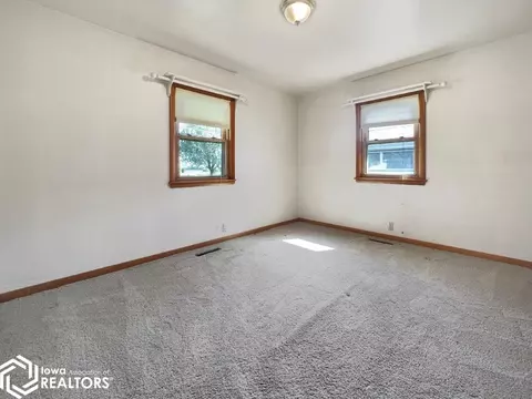 614 7th Ave NE, Hampton, IA 50441 photo 11