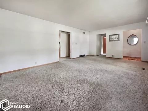 614 7th Ave NE, Hampton, IA 50441 photo 8
