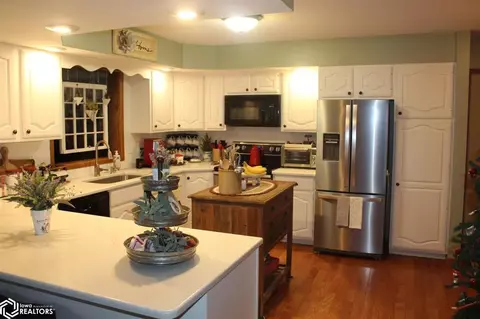 1360 State St, Garner, IA 50438 photo 14