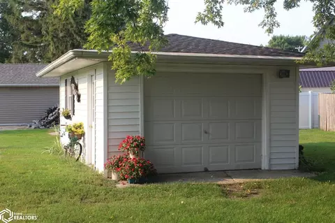 1360 State St, Garner, IA 50438 photo 7