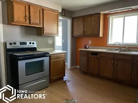 1834 3rd St, Nevada, IA 50201 photo 7